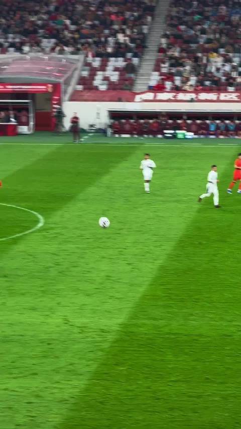 2-0击败库拉索背后：中前场连动与高强压迫提升