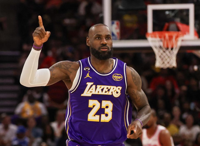 21次入选最佳阵容，詹姆斯成就难以逾越的NBA天花